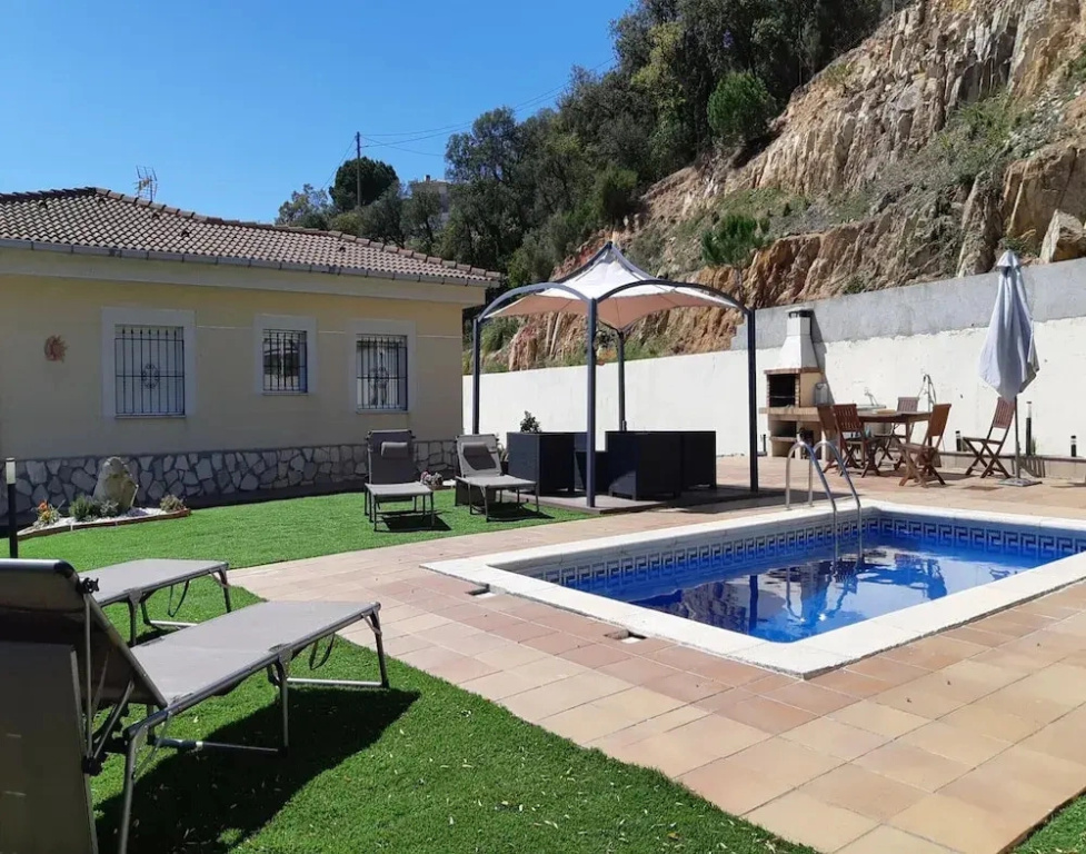 Villa on Costa Brava With Pool & Sea Views