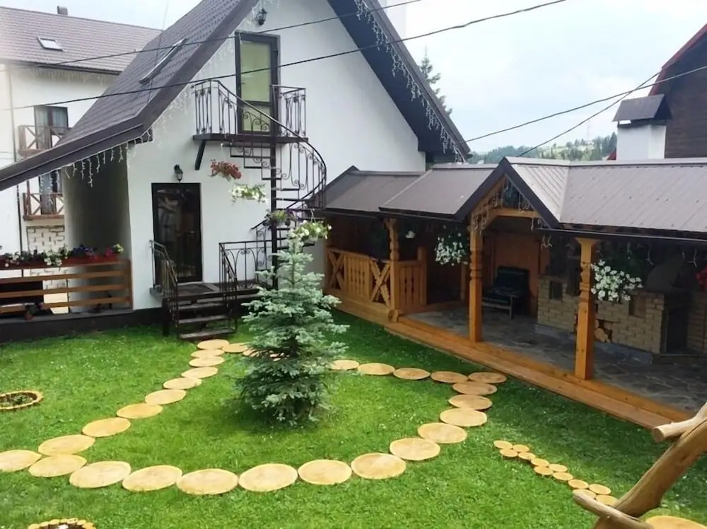 Готельний комплекс Парламент, Яблуниця