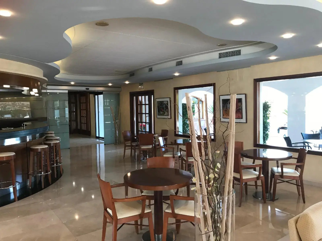 Hotel Restaurant Bon Retorn