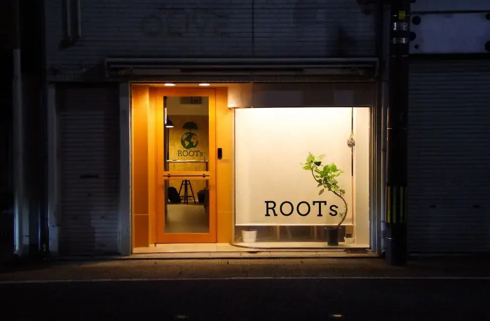 Travelers house ROOTs