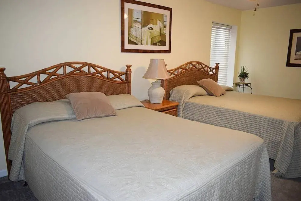 Crescent Shores S 1811 3 Bedroom Condo by RedAwning, North Myrtle Beach