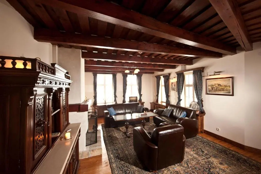 Rókusfalvy Borhotel és Fogadó