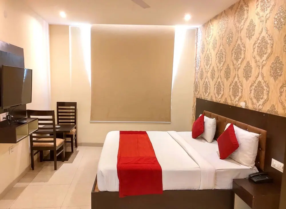 Hotel O Avi Suites
