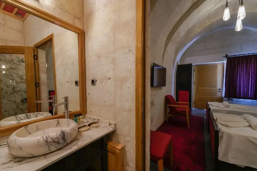 The Niche Cave Hotel