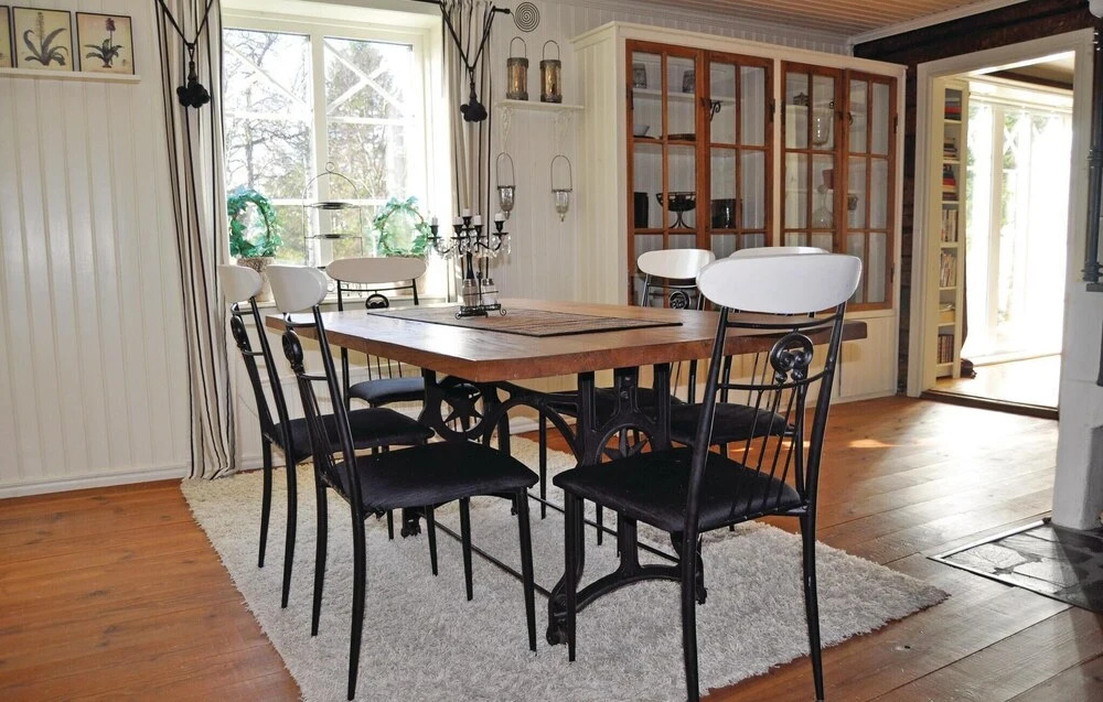 Nice Home in Mellerud With 2 Bedrooms