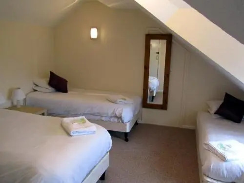 Queens Head Hotel