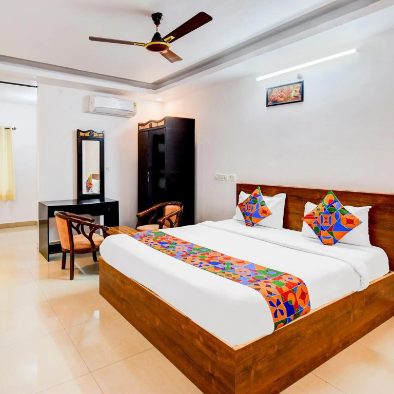 FabHotel Pushpa Grand