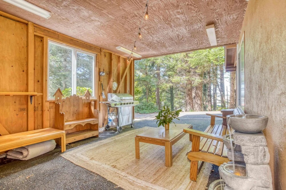 Cabin Cove
