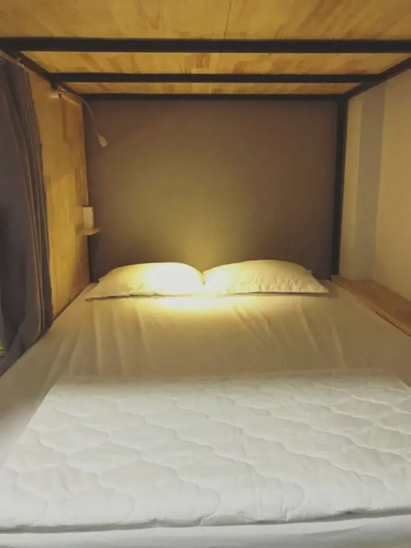 Vector Hostel