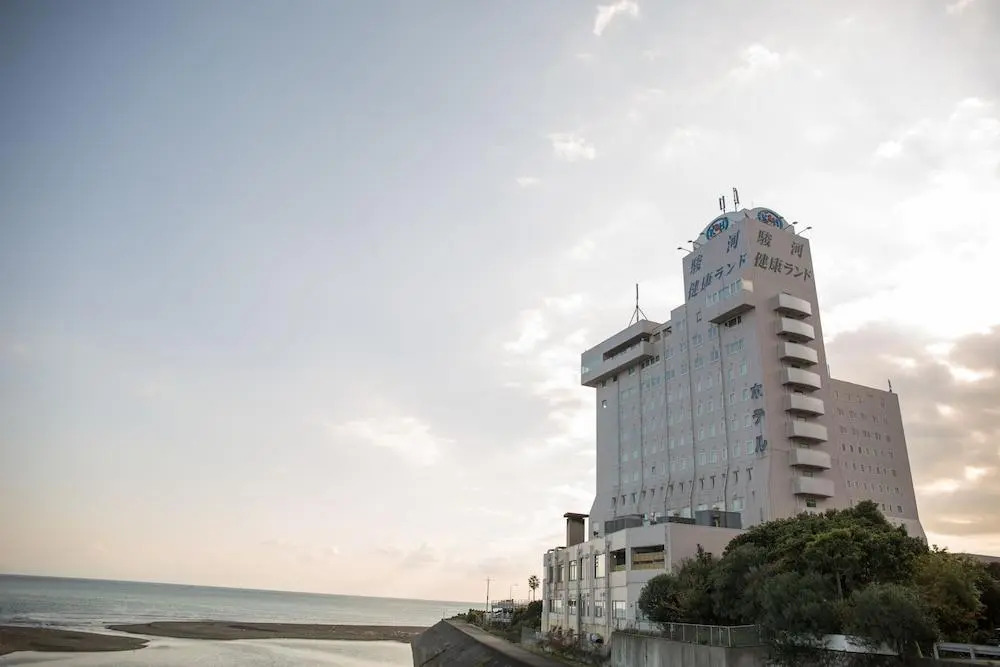 Kur and Hotel Suruga