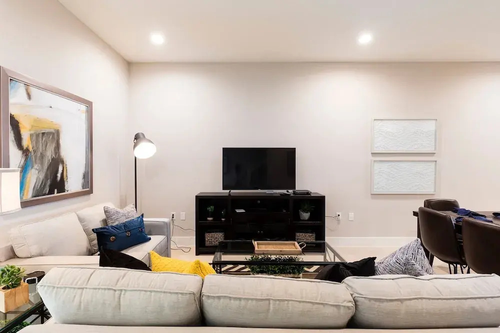 3 BR 3BA Villa