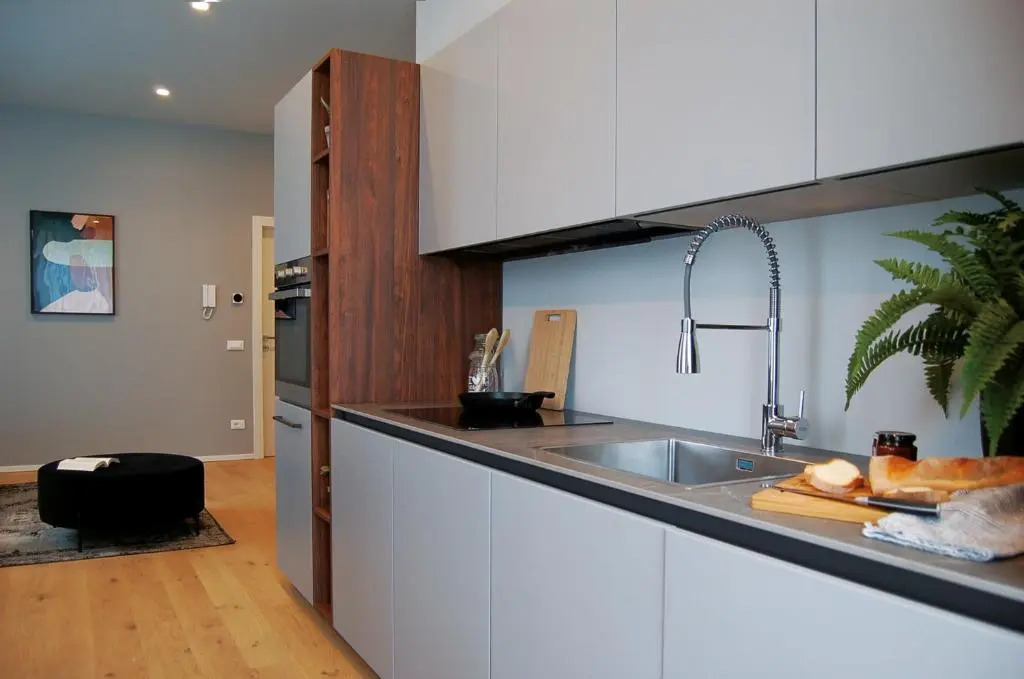 AR Noho Apartment