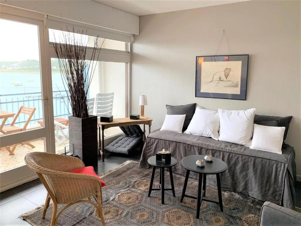 Bel appartement avec terrasse, WIFI et SUPERBE VUE MER à PERROS-GUIREC - Réf 840