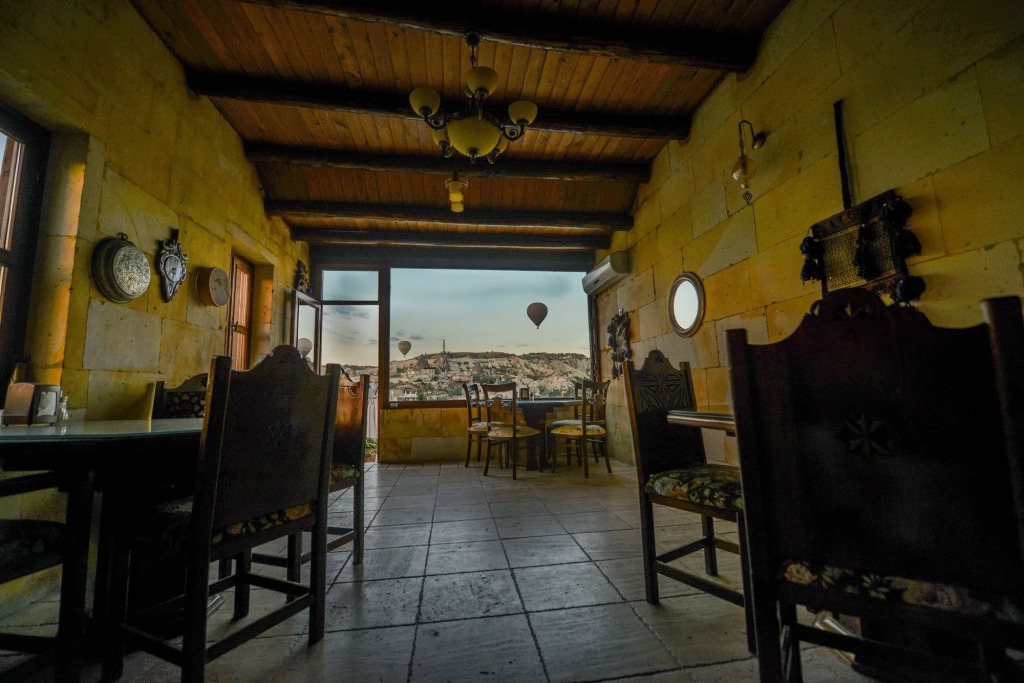 Vineyard Cave Hotel