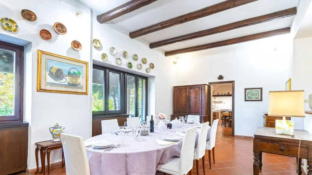 Tenuta Contessa Chiara 17, Emma Villas