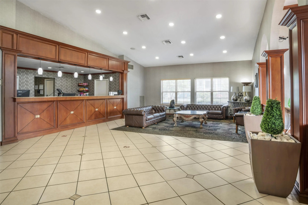 Best Western Plus Bessemer