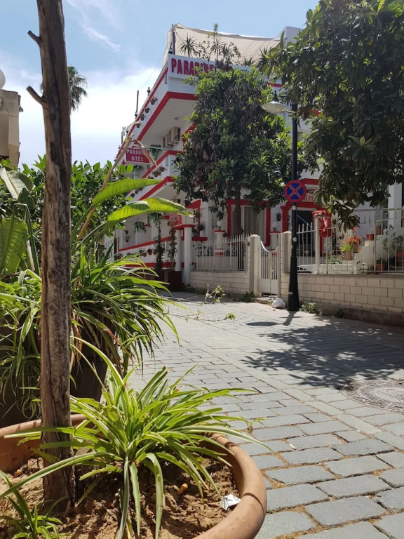 Paradise Hotel