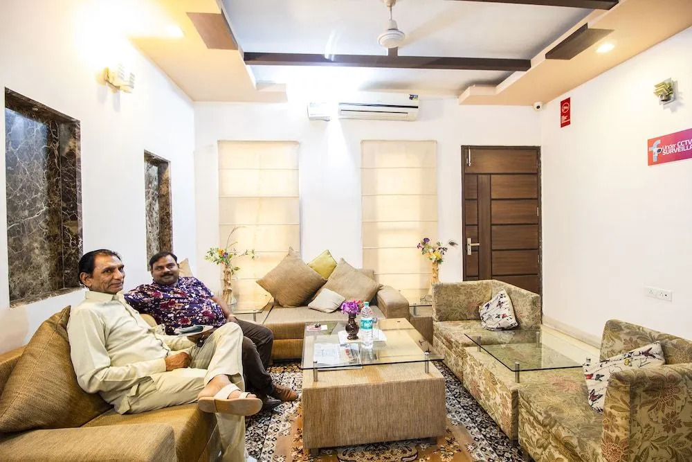 FabHotel Moon Hospitality DLF Phase 3