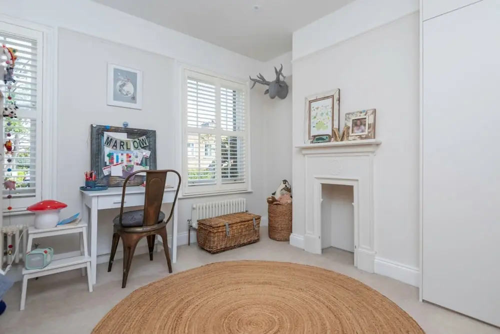 3-bedroom Home in Richmond - Ideal Family Living