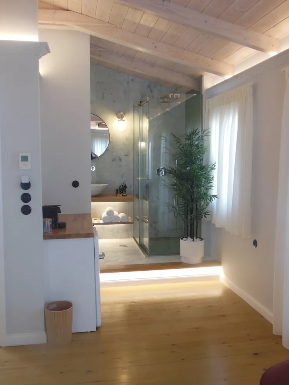 Verani suites Lefkas Town