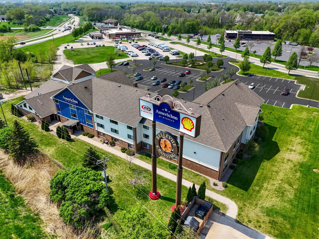 AmericInn by Wyndham Green Bay East