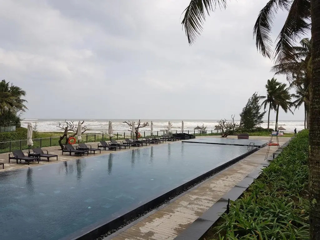 One Bedroom Apartment with Sea View