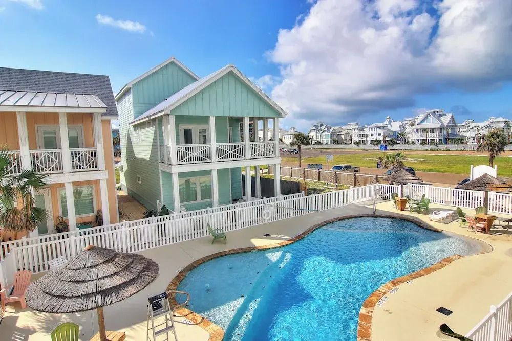 Fin and Feather by Silver Sands Vacation Rentals