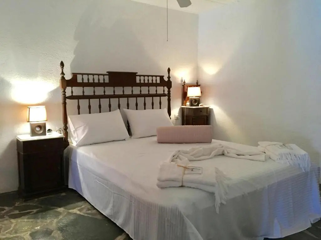 Villa Tereza, 2' walk from Koundouros beach and gorgeous pool!