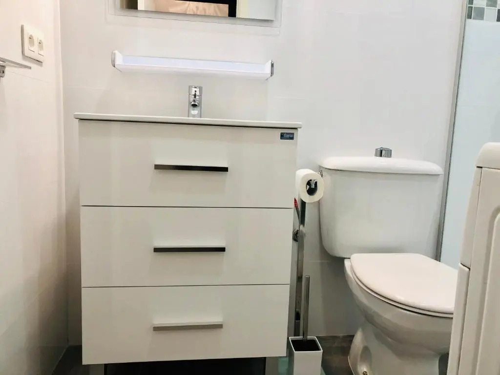 ROC MAR 6 1B - Apartamento cerca del centro y de la playa - terraza con pequeñas vistas al puerto