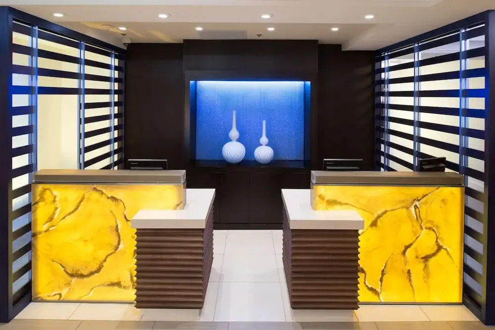 Hotel 1600