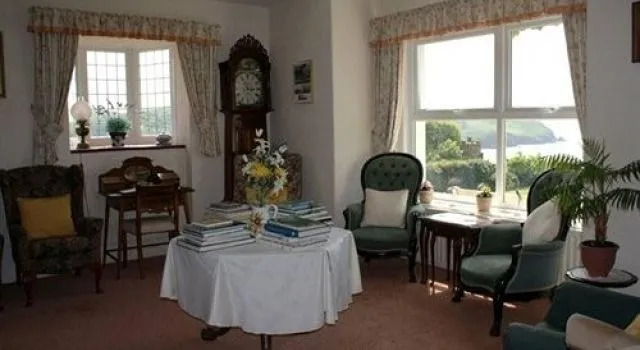 Lantern Lodge Hotel