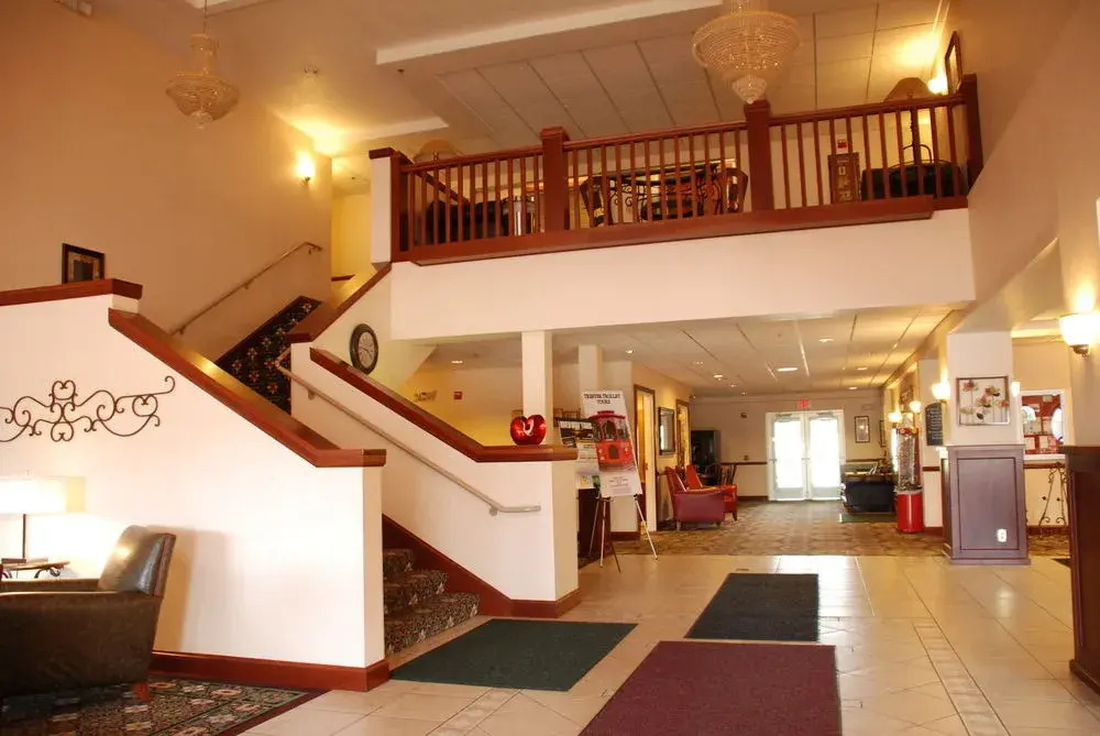 The Plaza Hotel & Suites Winona