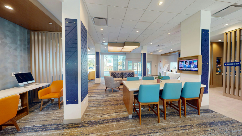 Holiday Inn Express & Suites Chicago Schaumburg by IHG