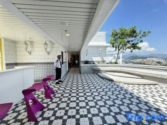 The Stallionz Signature Suites by IWH Suites
