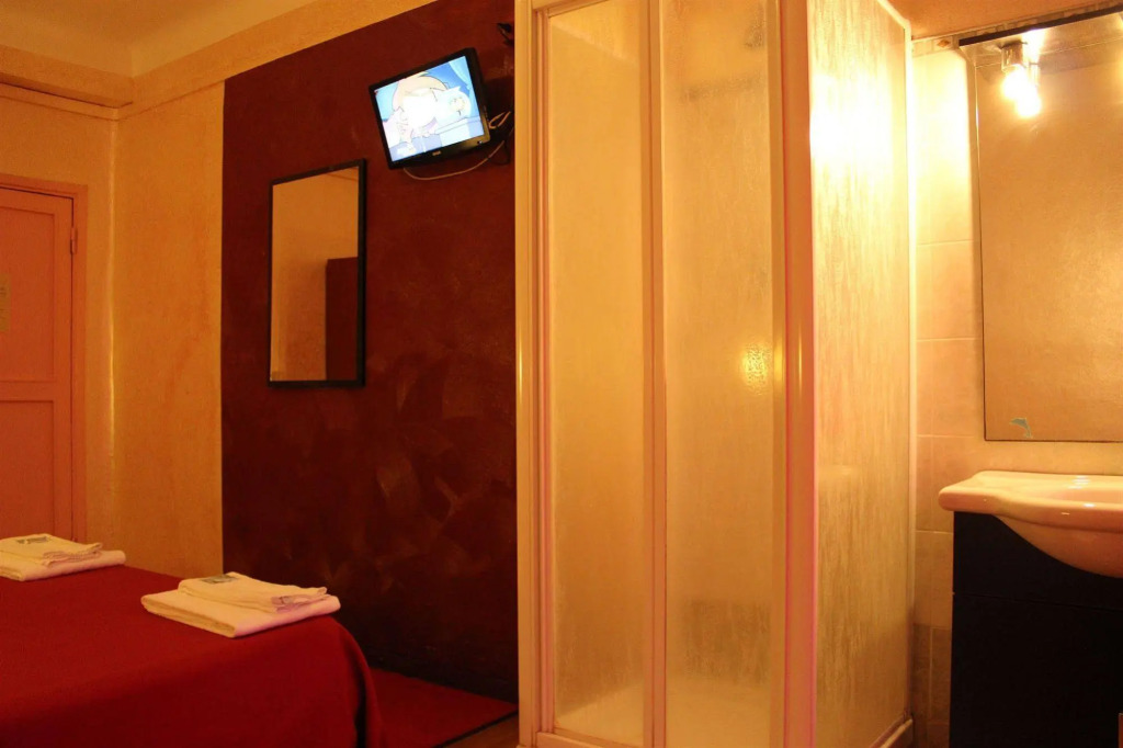 Hotel America