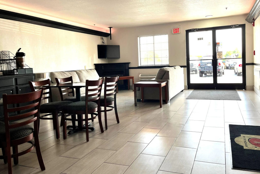 Super 8 by Wyndham Madison IN