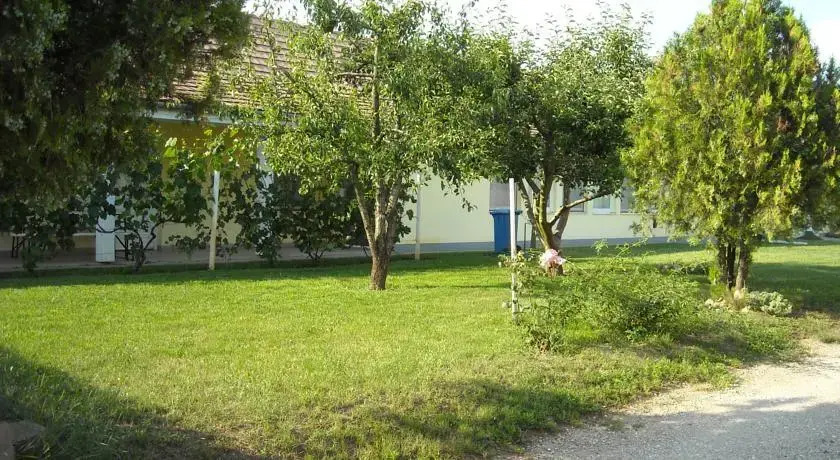 Eva Apartmanhaz