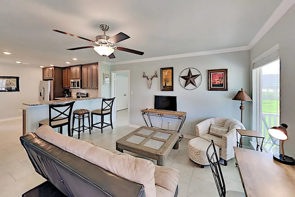 All-suite Bayview W/ Fenced Yard & Roof Deck 2 Bedroom Home
