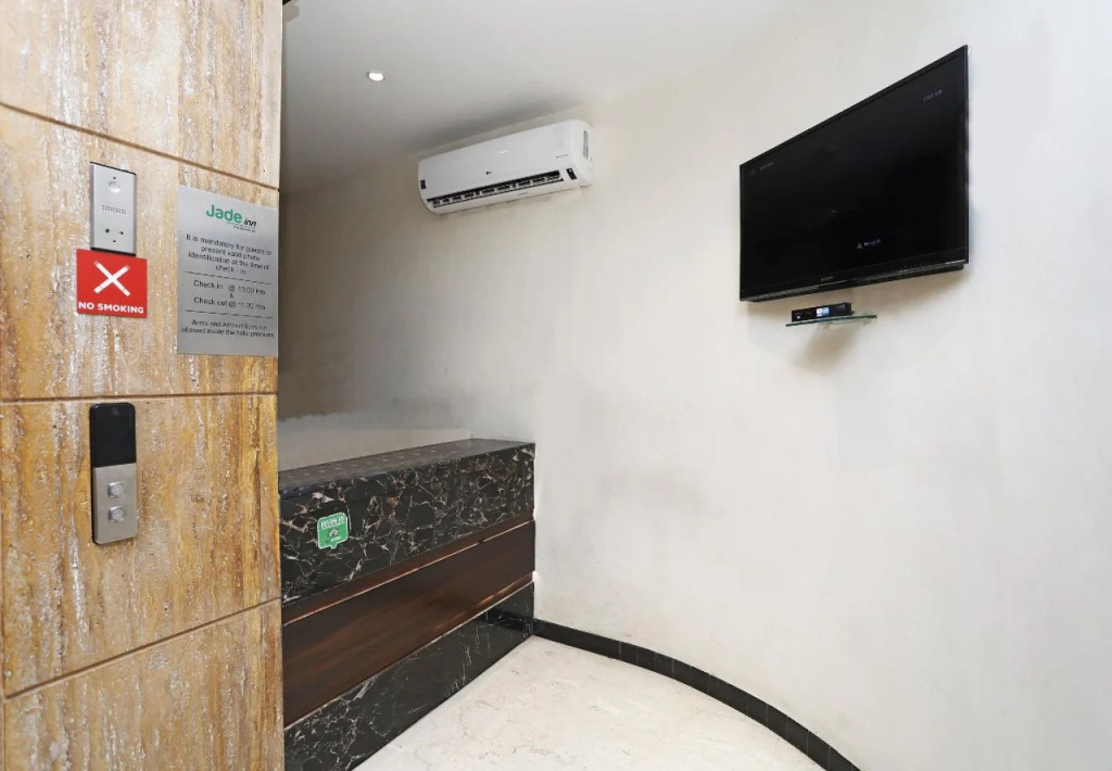 Capital O 3831 Jade Inn