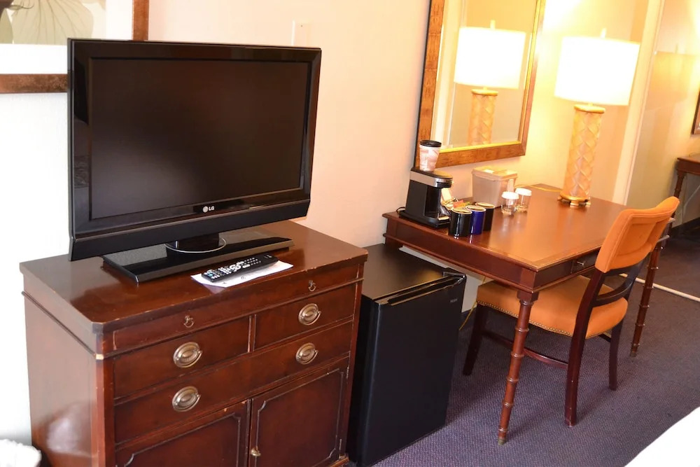 Econo Lodge Bloomington