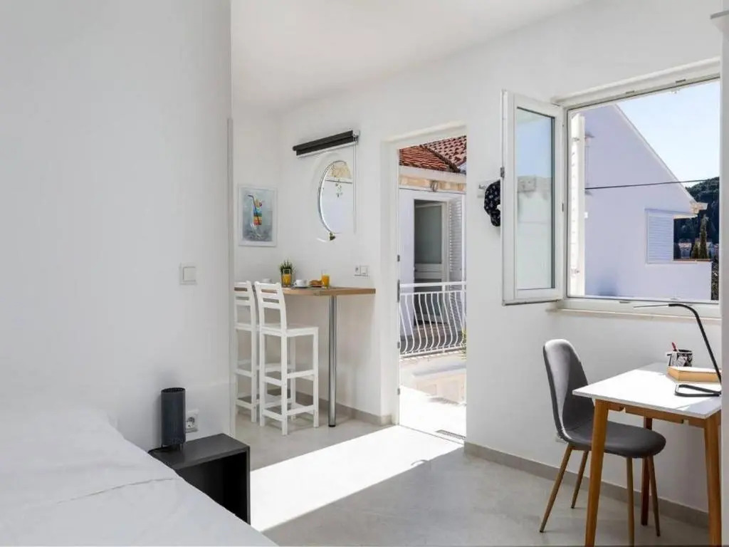 Sunny Palace Apartments