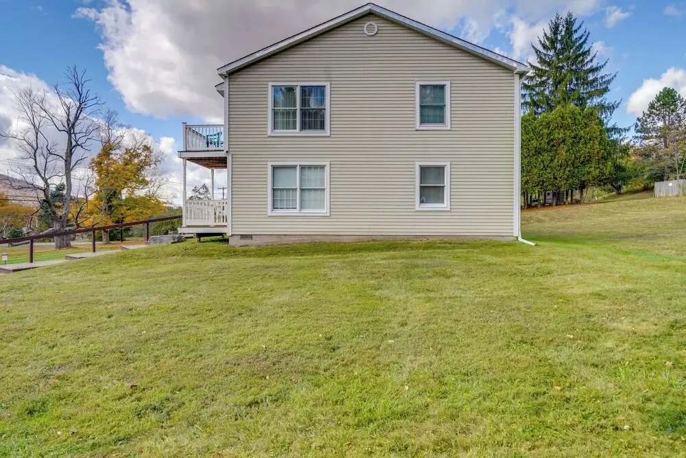 Peaceful Catskills Condo w/ Deck + Mountain View!