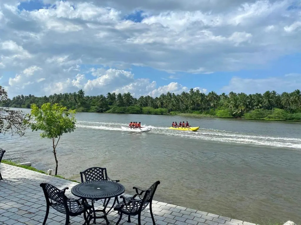 Lagoon Sarovar Premiere Resort - Pondicherry