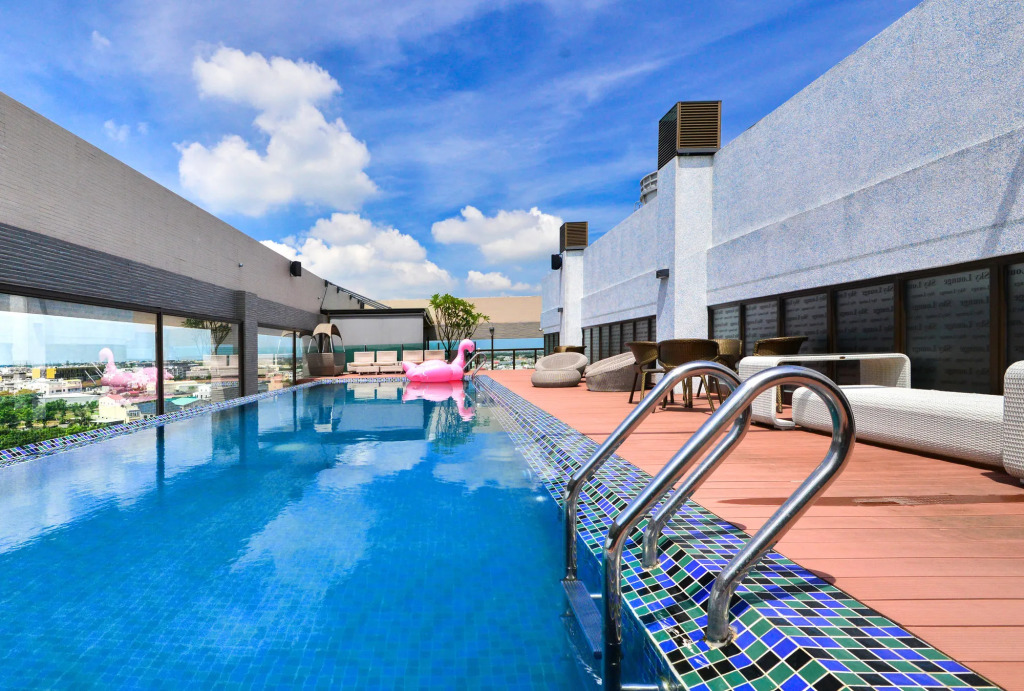 Tsun Huang Hotel