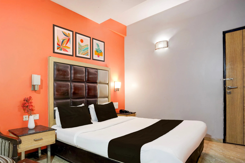 Super Townhouse Bani Park Formerly Aroma Residency