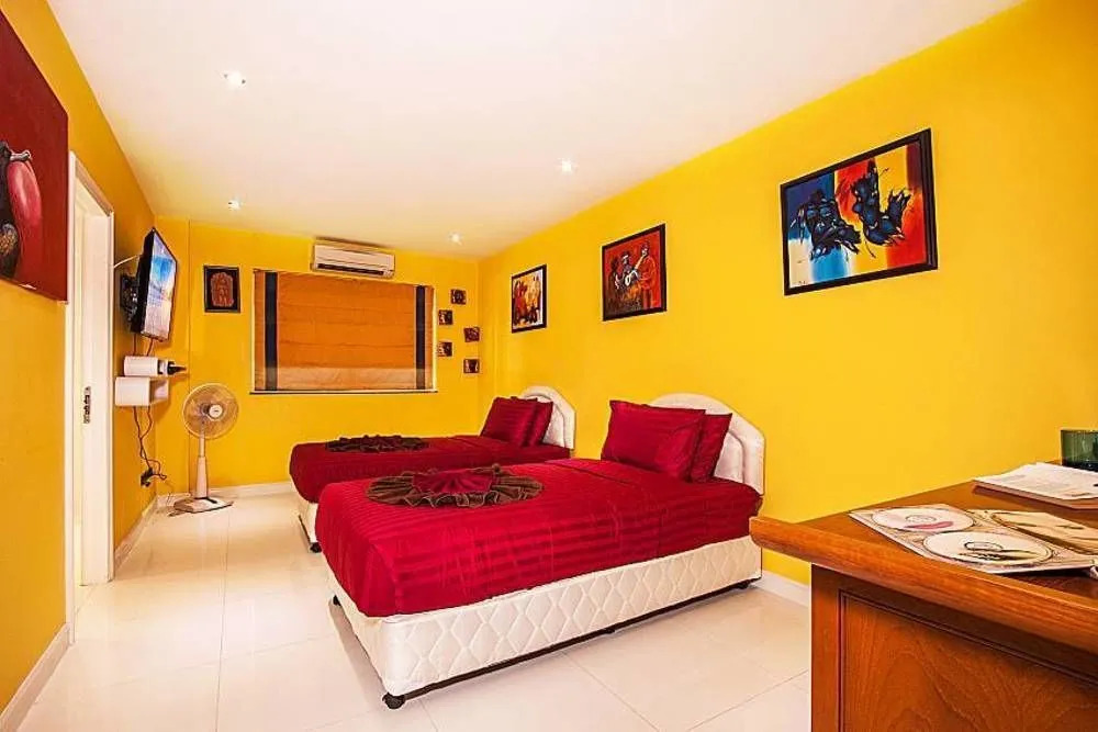 Pratumnak Argyle Villa 8 Beds