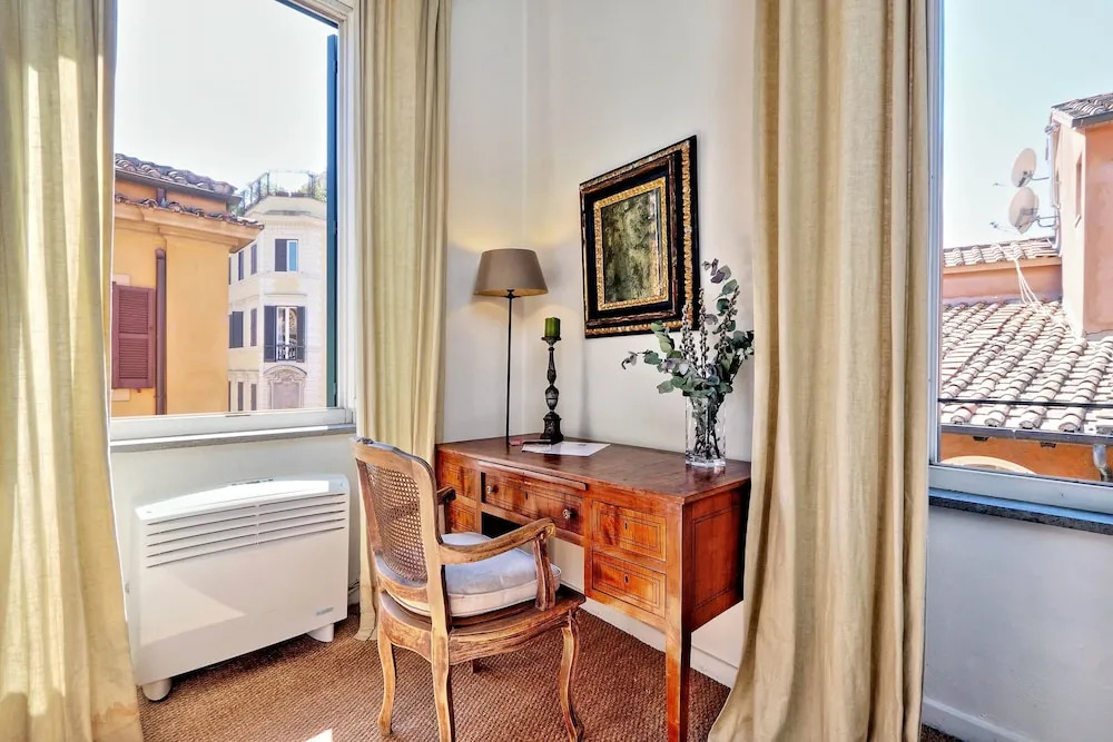 Trevi Stylish Apartment