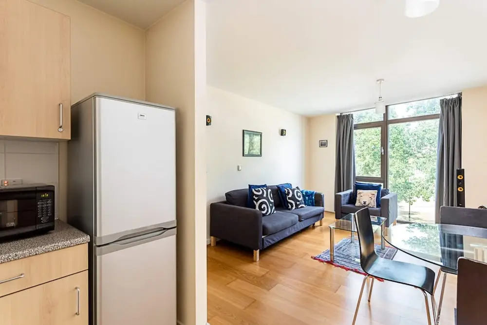 Modern 1 Bedroom Apartment in West London