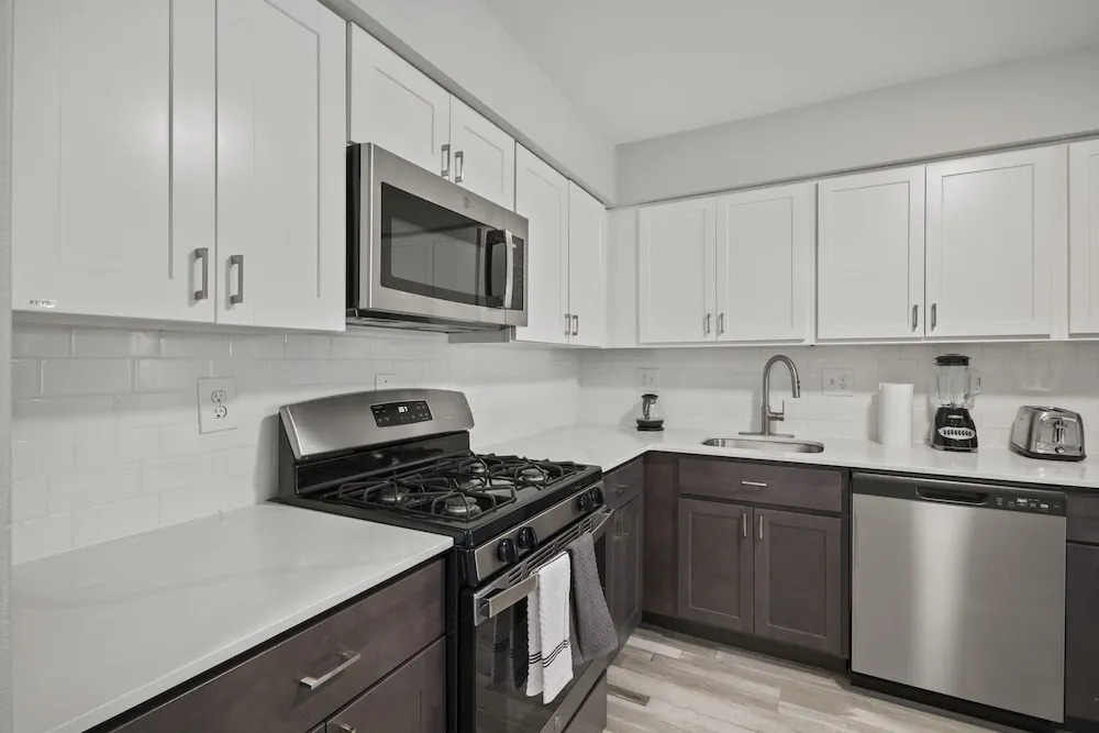 2BR Stay Close to Downtown