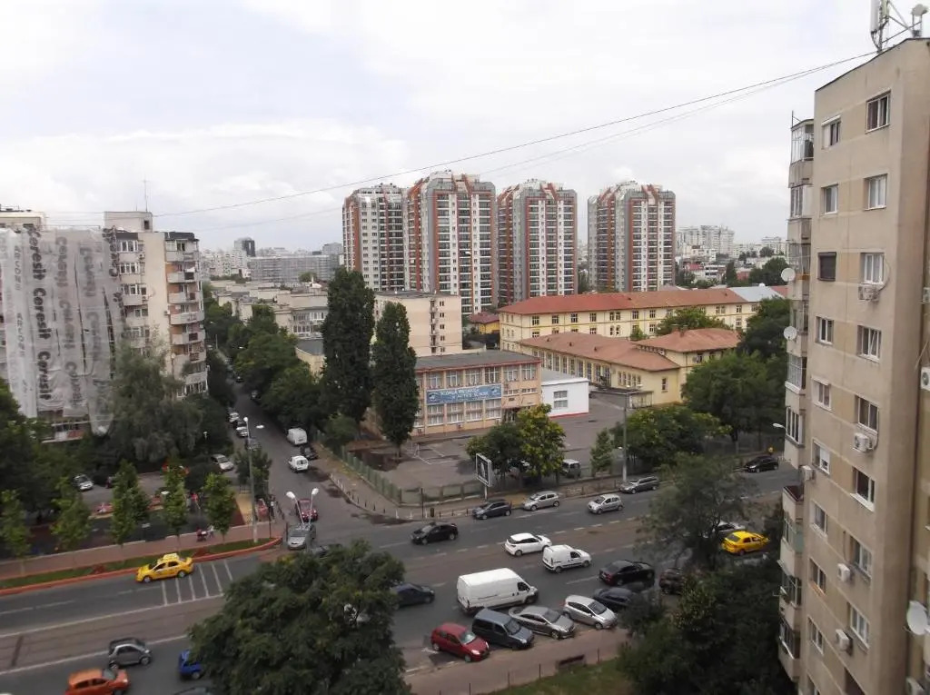 Jane House - Modern Apartment near Metro